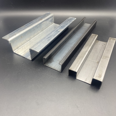 Fábrica Hot Dip Galvanizado Custom Finish Especial Top Hat Peludo Canal