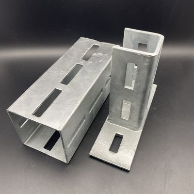 80x80x3 Carril de perfil pesado con ranuras de canal cuadrado