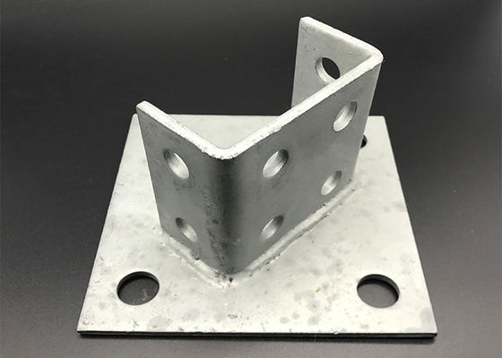 Accesorios de canal estructural galvanizado por inmersión en caliente Placa base de poste HDG