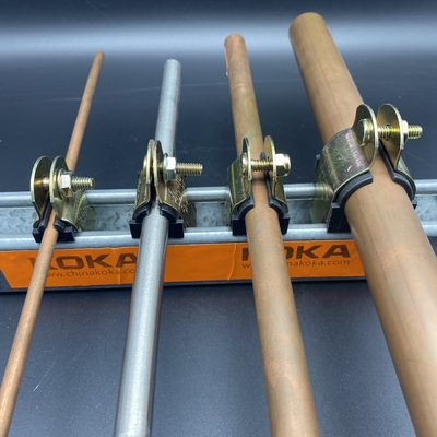 Clamparas de almohadón de acero galvanizado aisladas de 3/4&quot;