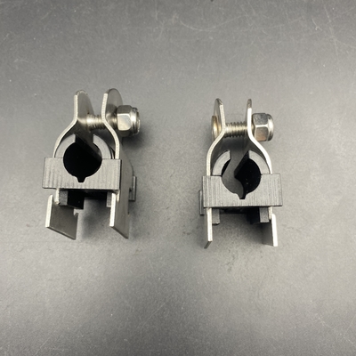 Clamparas de almohadón de acero galvanizado aisladas de 3/4&quot;