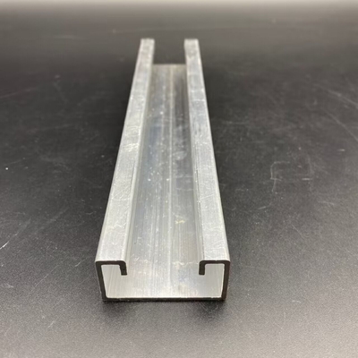 Canal de soporte de aluminio de perfil 41x41 41x21 C para sistema de montaje solar