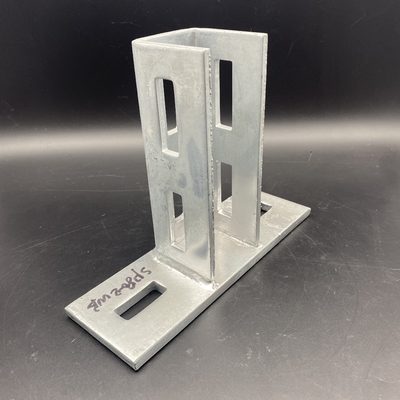 Accesorios de canales cuadrados de acero galvanizado 40x12mm con ranuras