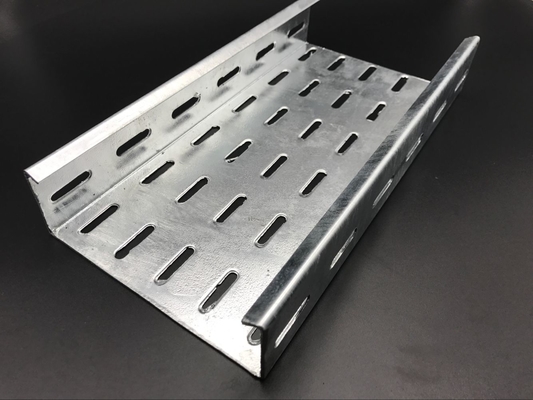 Fabricantes 3000x400x2mm bandeja de cable perforado de acero galvanizado