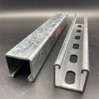 Acero al carbono q235 canal de unistrut perforado zincado
