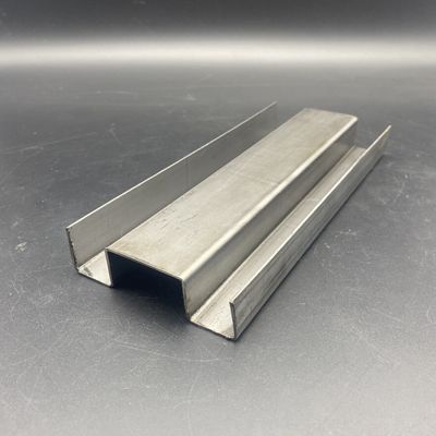 Canal de acero galvanizado de fábrica Omega