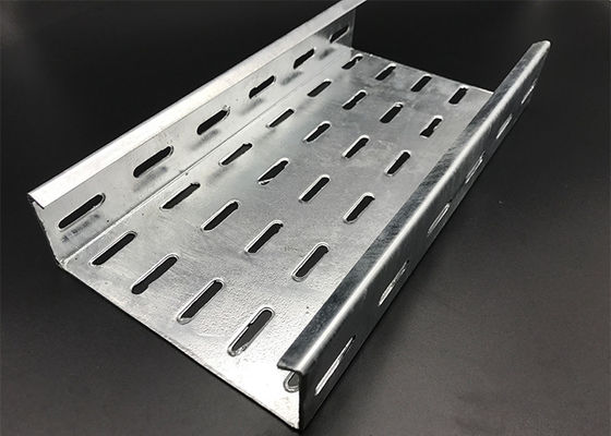 Fabrica de placas de cable con ranuras con zinc recubrido a medida