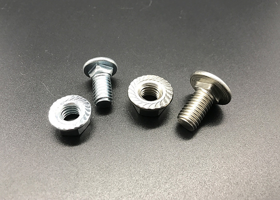 La nuez de acero inoxidable del reborde Ss316 cubre con cinc el perno plateado HDG de la caña