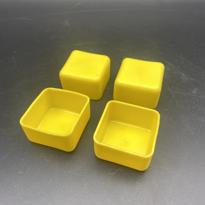 Capas de extremo de canal de color amarillo de plástico pvc 41x41